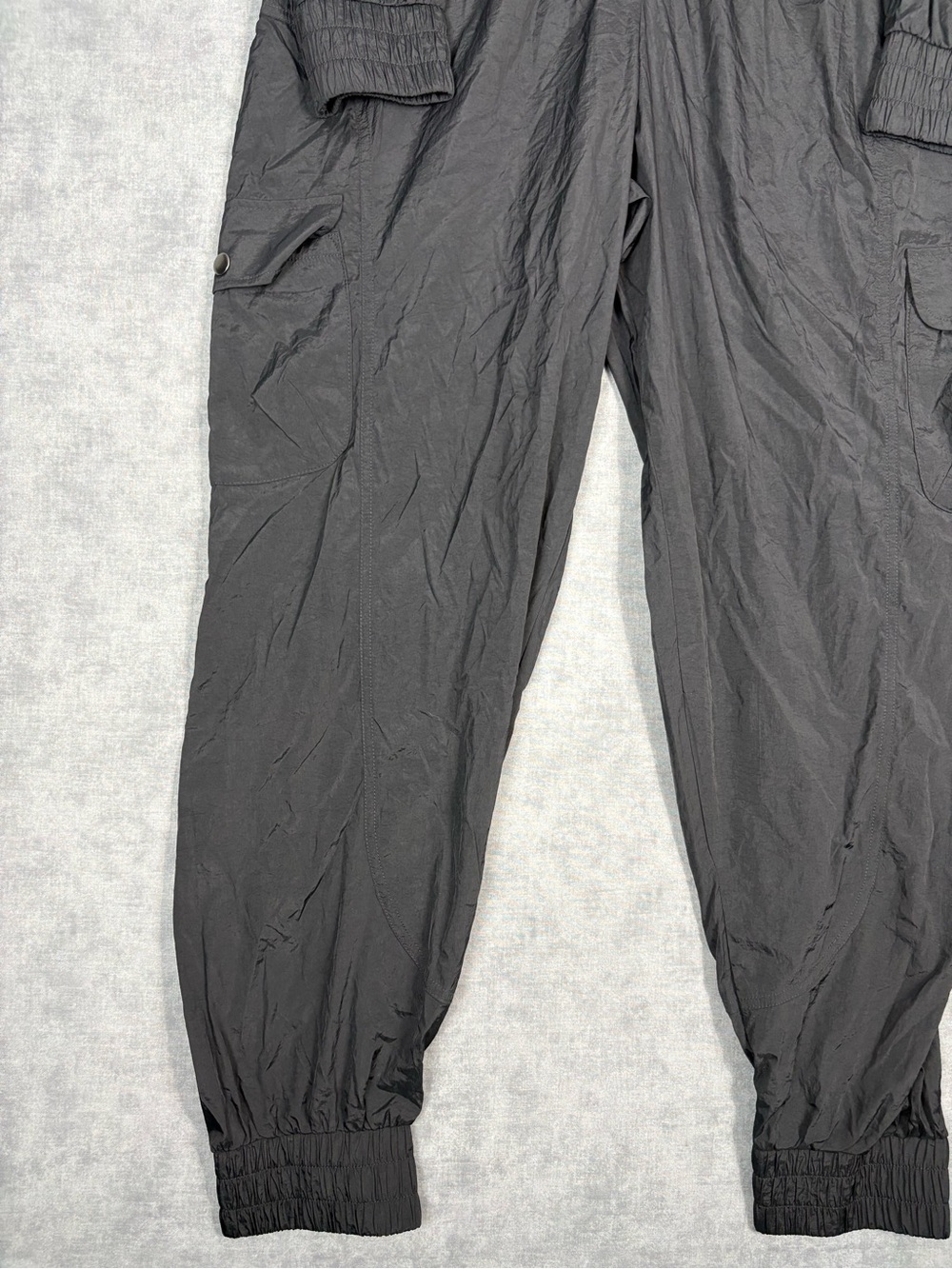 Forever 21 Active Black Nylon Utility Jumpsuit NWT Size L Belted Cargo - Picture 13 of 16